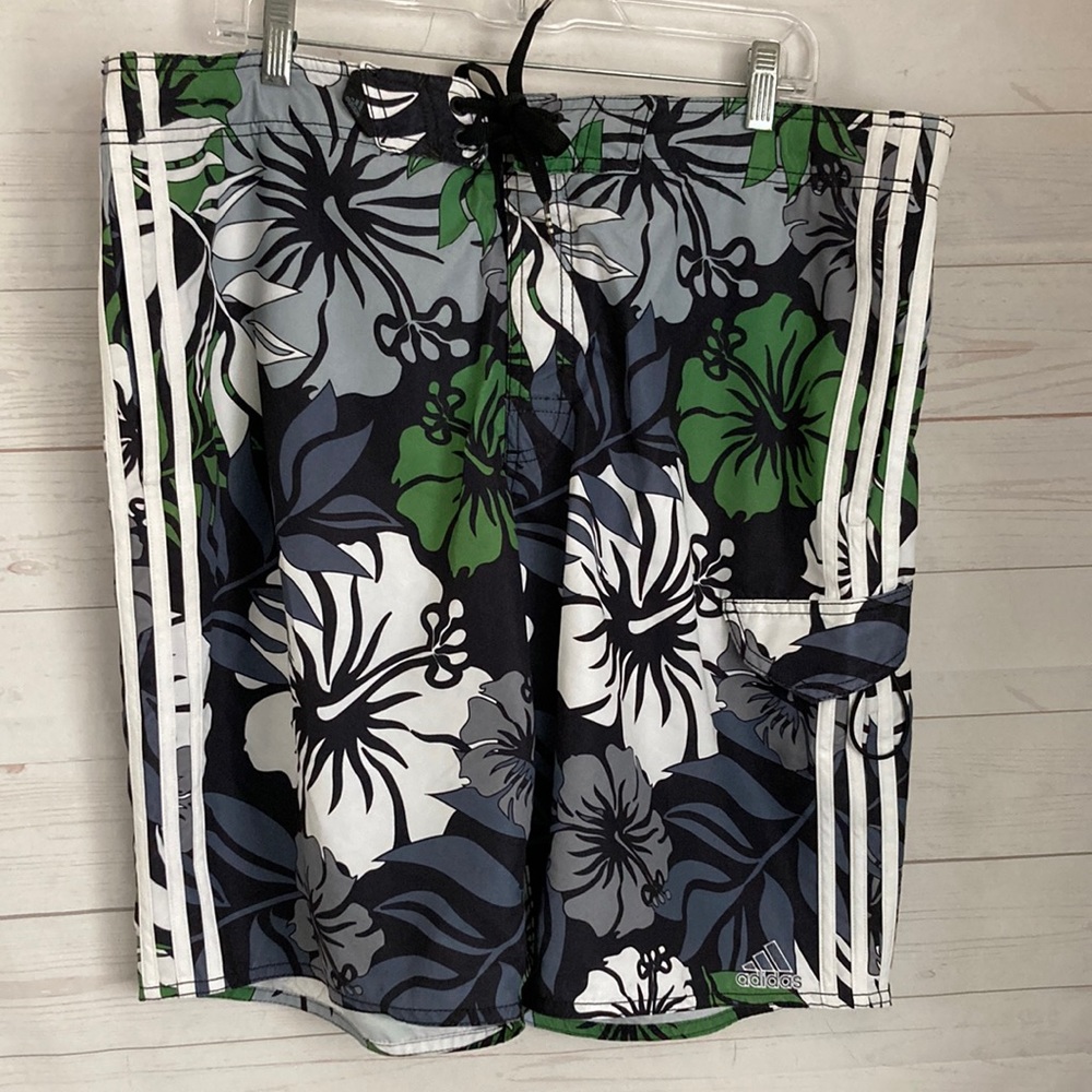 Adidas Size 36 Men’s Floral Print Swim Trunks Board Shorts W/Pockets
